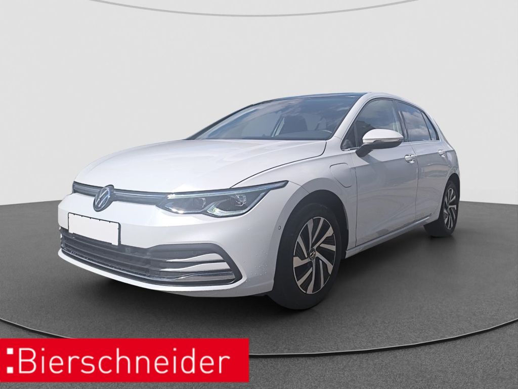 Golf 8 1.4 TSI eHybrid DSG STANDHZG PANO NAVI