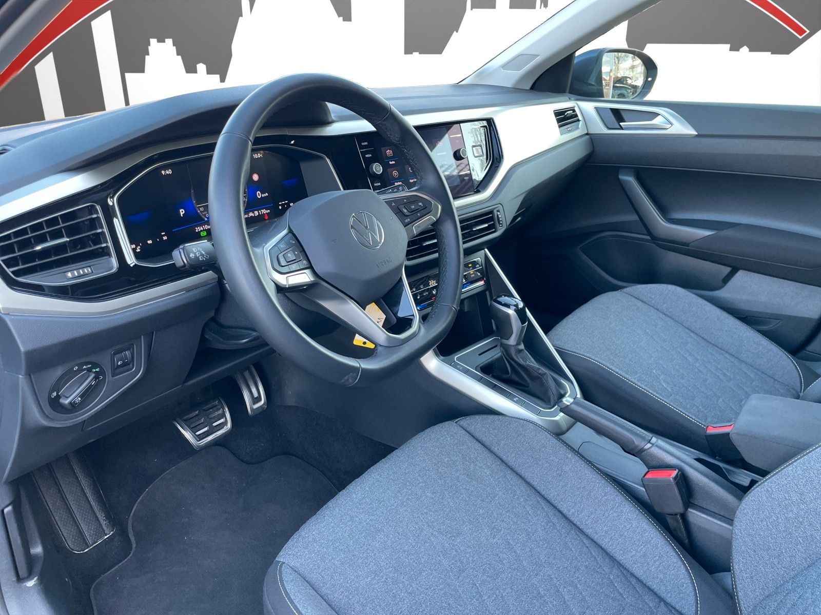 Fahrzeugabbildung Volkswagen Taigo 1.0 TSI DSG MOVE LED/AHK/SHZ/RFK/ACC/PDC