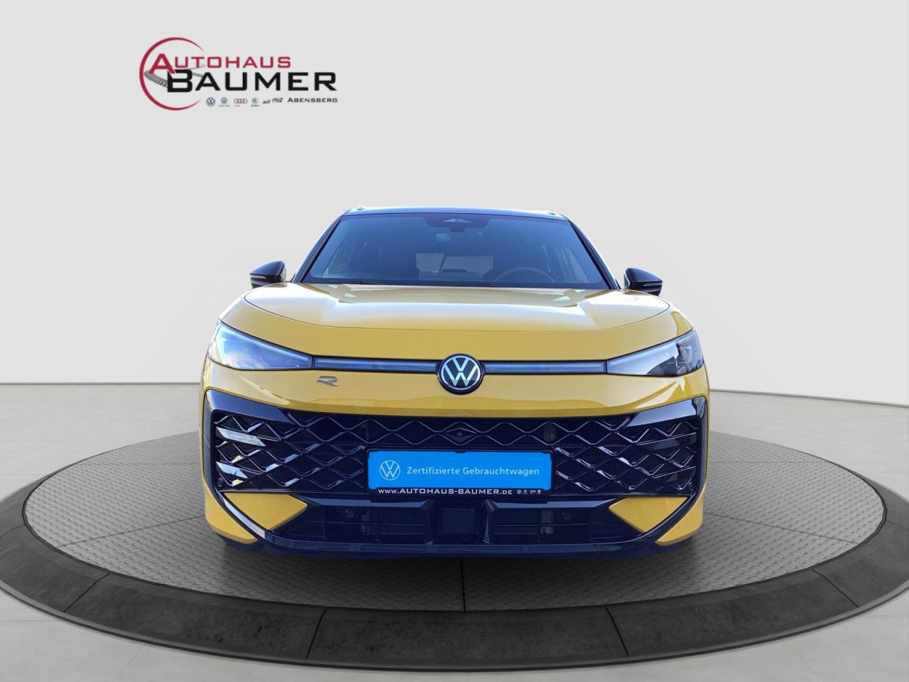 Volkswagen T-ROC R-Line 1.5 eTSI DSG Panorama IQ.Light Navi foto 5
