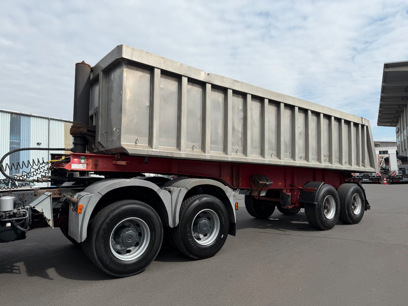 Fahrzeugabbildung Andere SDC Trailers LTD SDC 30/2 Liftachse BPW