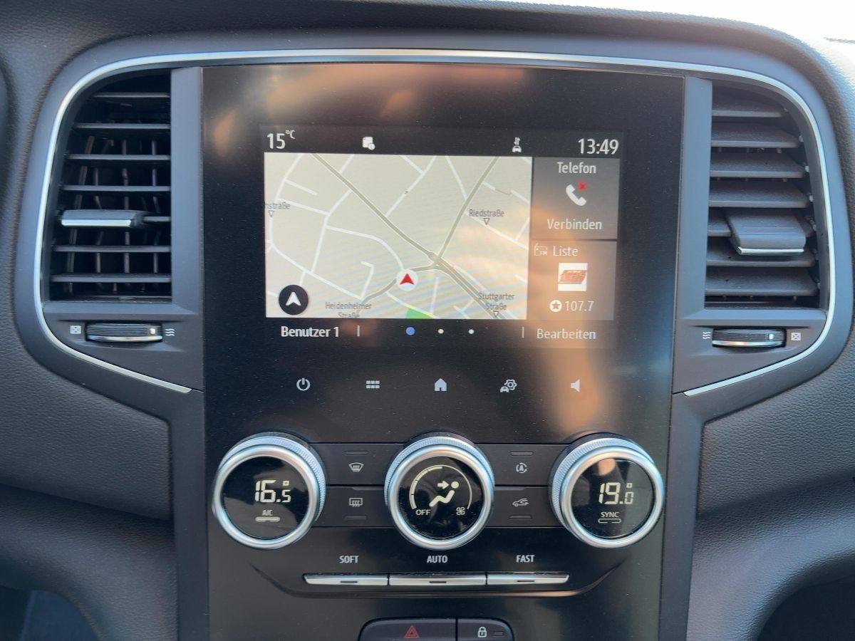 Fahrzeugabbildung Renault Megane Grandtour BUSINESS E-TECH PLUG-IN 160 GJR