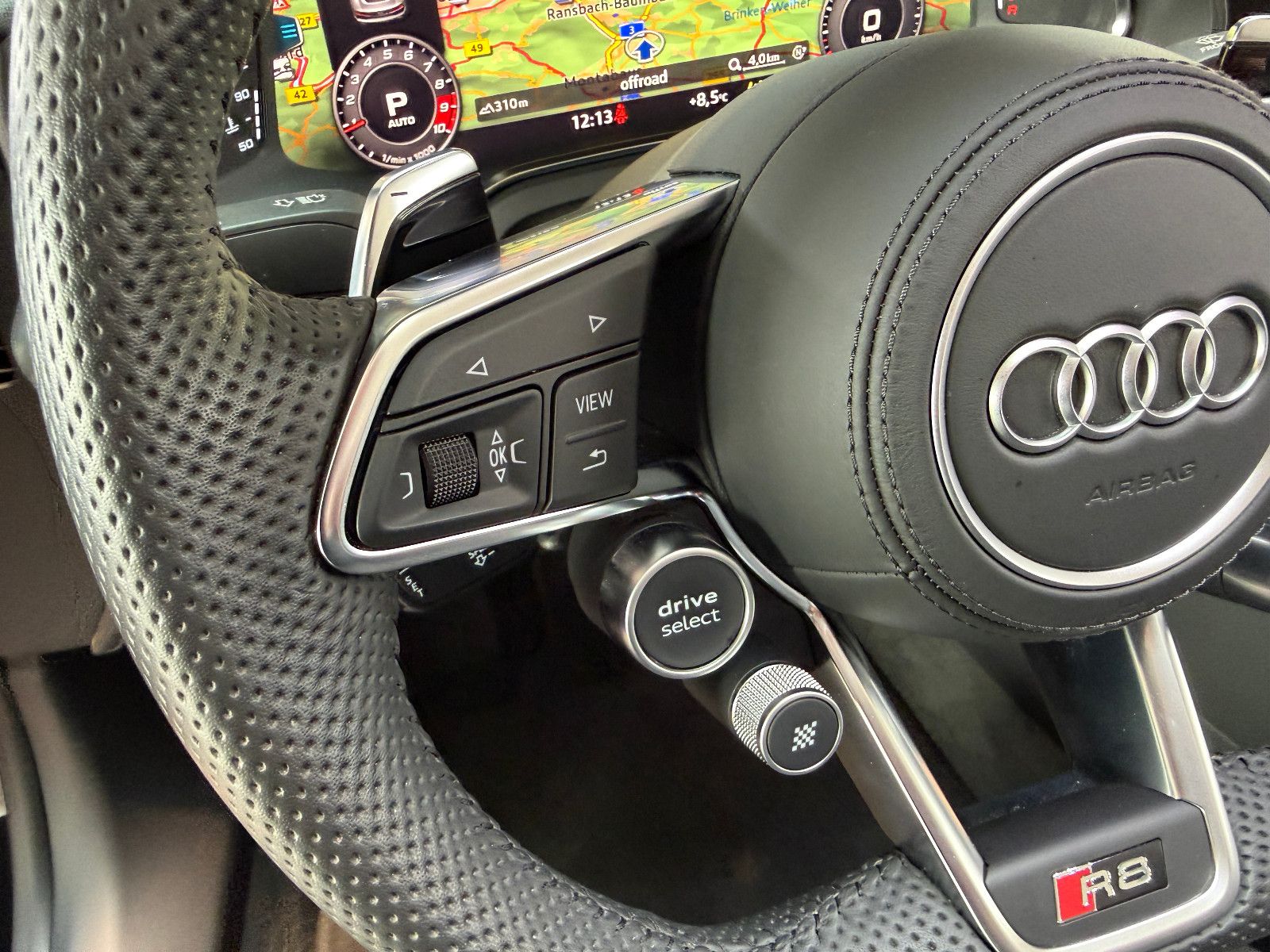 Fahrzeugabbildung Audi R8 Spyder 5.2 FSI RWD performance/BANG&OLUFSEN/