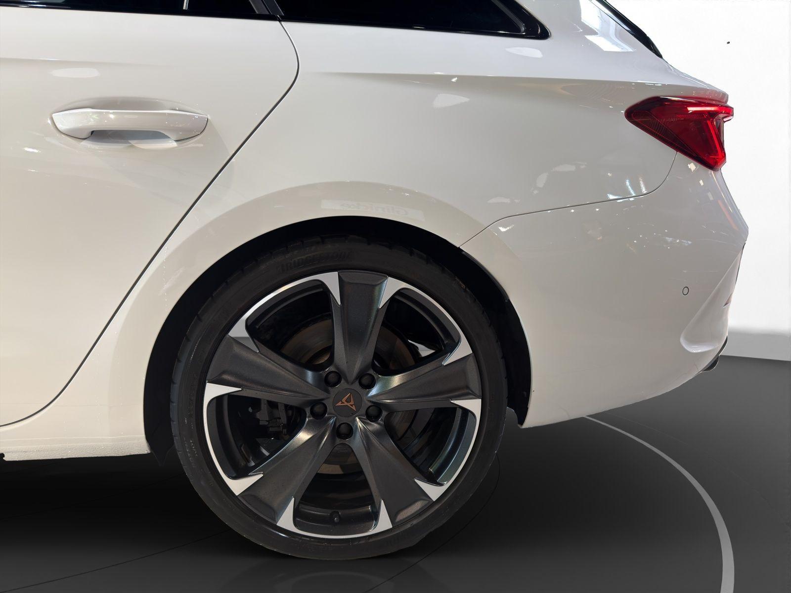 Cupra Leon ST VZ 2.0 TSI AHK LED LM 19" Navi PDC+RFK A, миниатюра 12