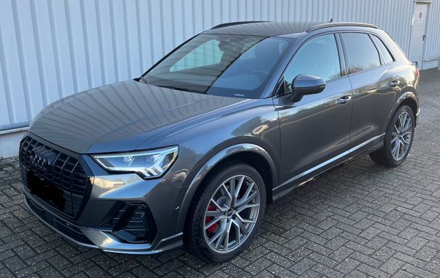 Audi Q3 45 TFSI quattro S tronic S line Leder AHK Nav