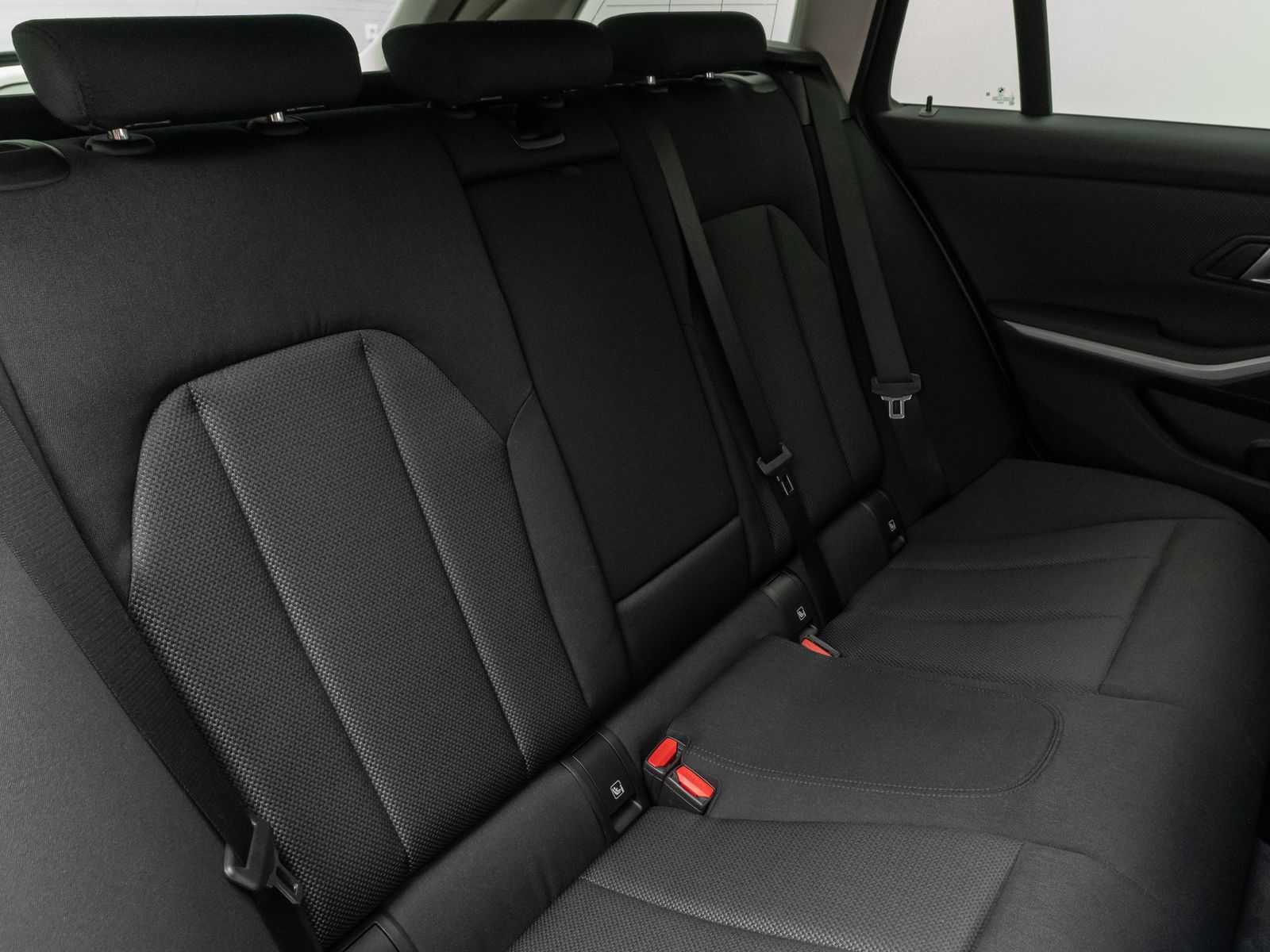 Fahrzeugabbildung BMW 320d DAB CockPitPr Lordos PDC Geschwindigkeitsre