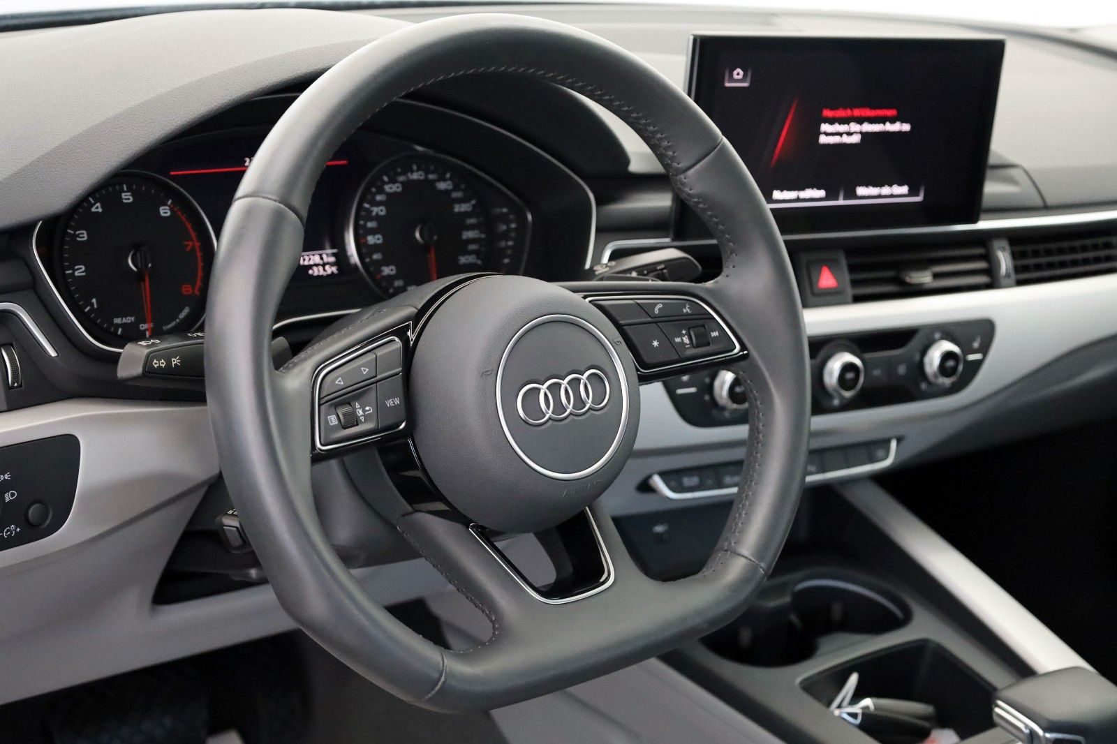 Fahrzeugabbildung Audi A5 40 TFSI SB  Leder,Navi,LED,SH,Paket Parken