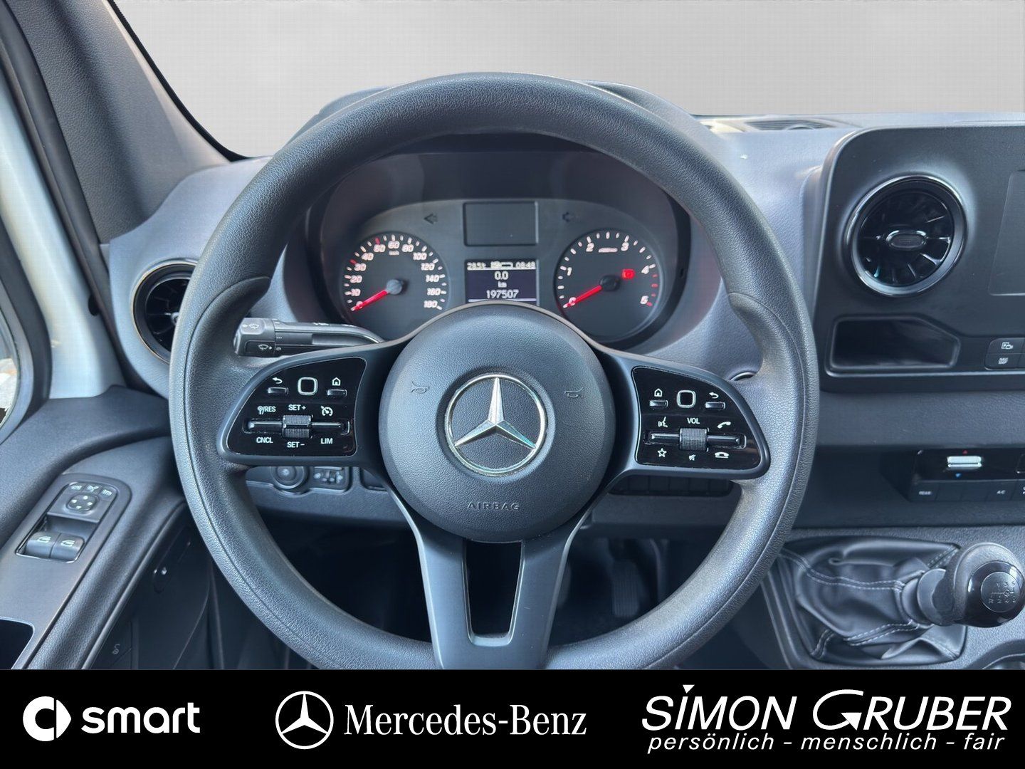 Fahrzeugabbildung Mercedes-Benz Sprinter 317 Tourer L2H2 Mobilität Rollstuhl