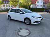 Toyota Auris 1.4 D-4D Klimaautomatik - Toyota Auris Gebrauchtwagen in München