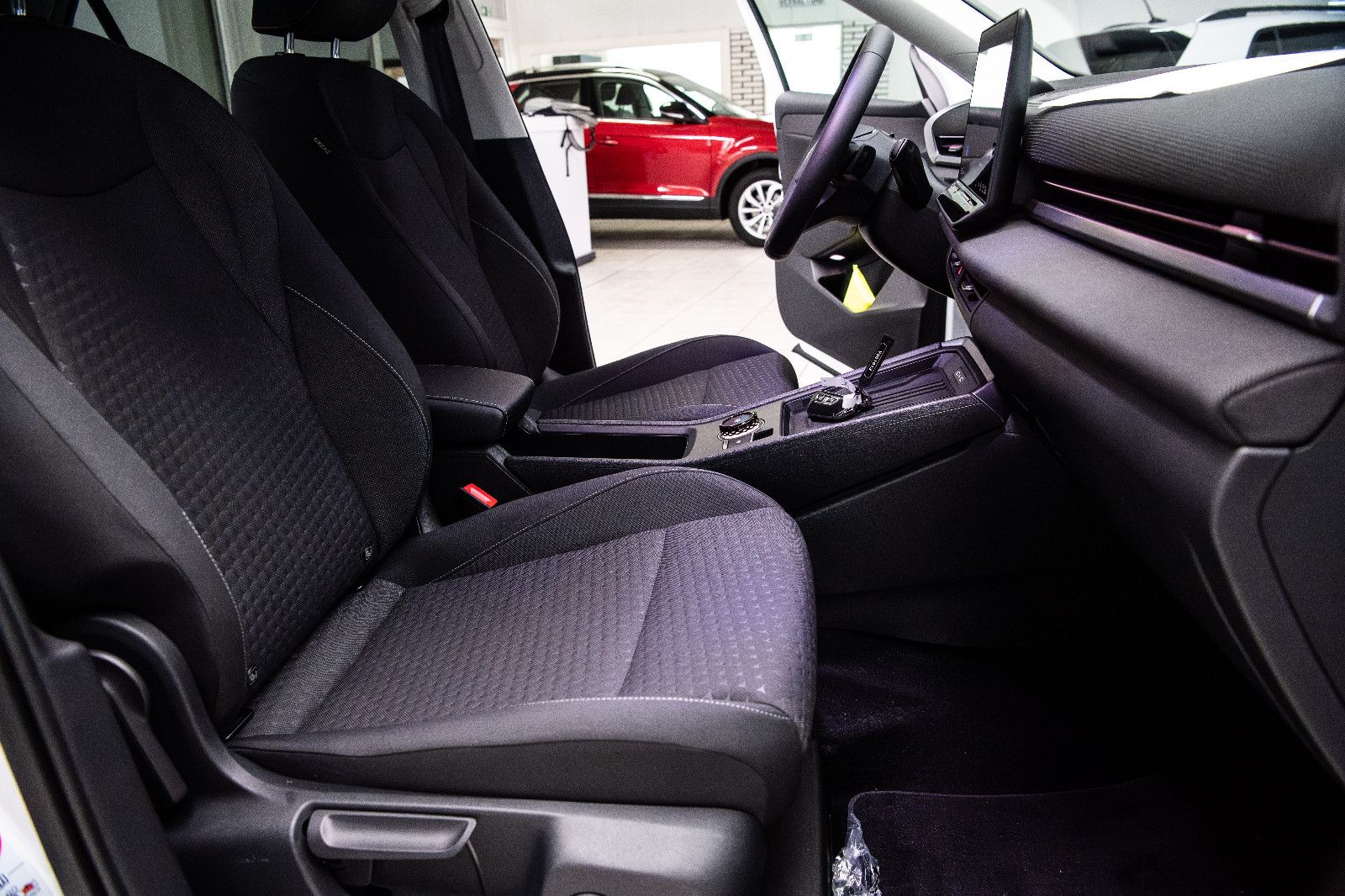 Fahrzeugabbildung Volkswagen T-Roc New Model Life 1.5l TSI DSG ACC APP Kamera