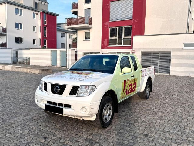 Nissan Navara 2,5 KingCab Business 4X4