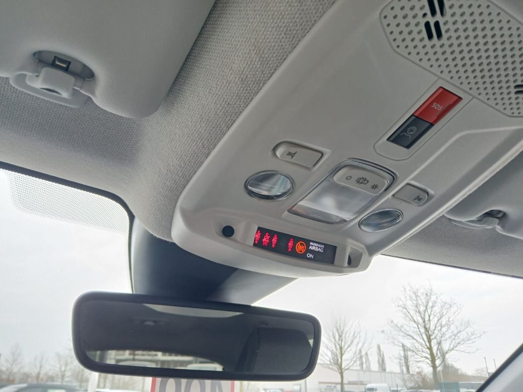 Fahrzeugabbildung Citroën C4 Benzin 155 Automatik Shine *Winterpak*Nav*LED