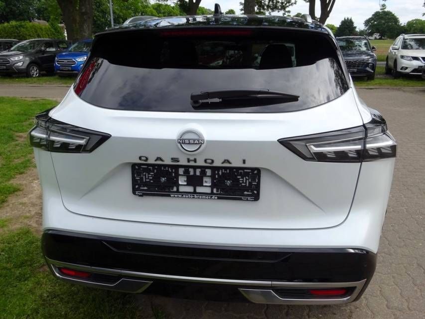 Fahrzeugabbildung Nissan Qashqai 1.3 DIG-T MHEV Tekna + ALW-Reifen