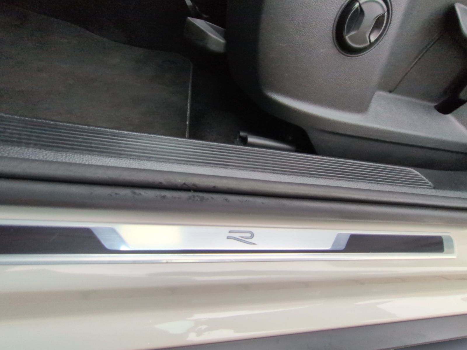 T-Roc 2.0 TDI DSG R Line NAVI+KAMERA+MATRIX