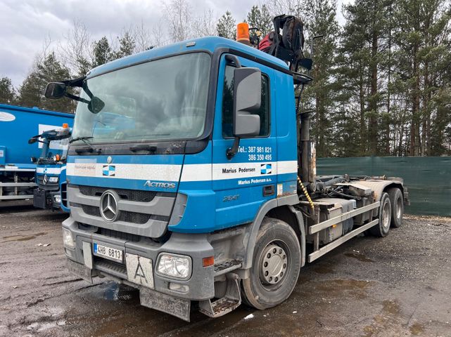 Mercedes-Benz ACTROS 2641 6X4 + HR