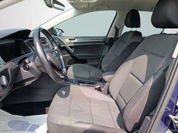 Volkswagen Golf - 5