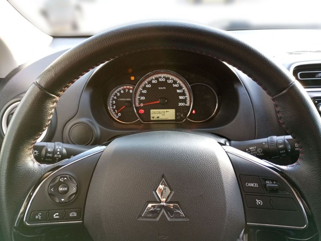 Fahrzeugabbildung Mitsubishi Space Star Spirit+ Black 1.2 Benziner 5-Gang