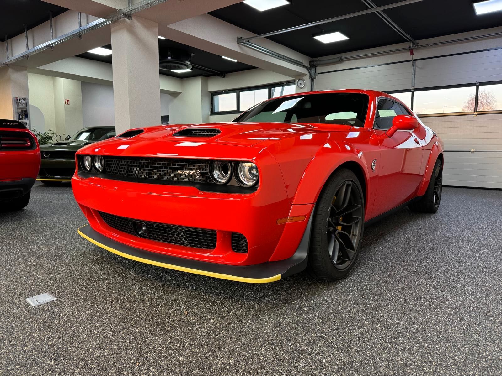 Fahrzeugabbildung Dodge SRT HELLCAT JAILBREAK -LAST CALL-YELLOW CALIPERS