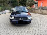 Audi A6 1.8 T Avant - - Audi A6 aus 2003: Kombi