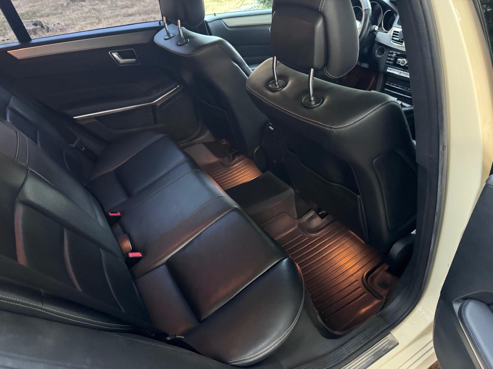Mercedes-Benz E200 2015 — photo 13