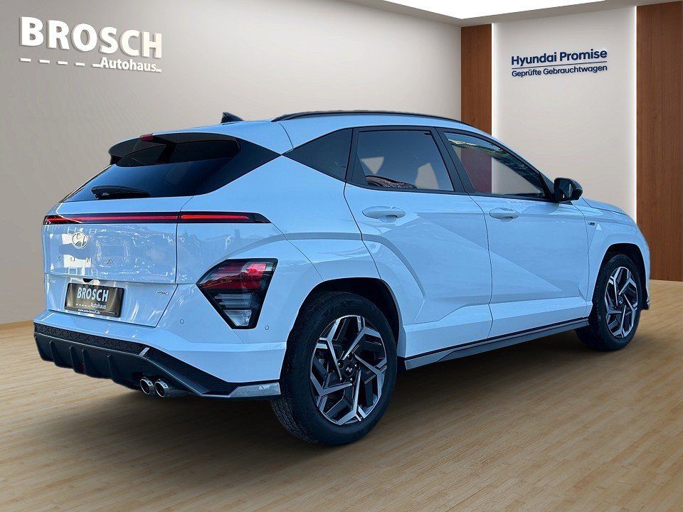 Fahrzeugabbildung Hyundai KONA 1.6T AT 4WD NLINE ULTIMATE-P GLASDACH BOSE+