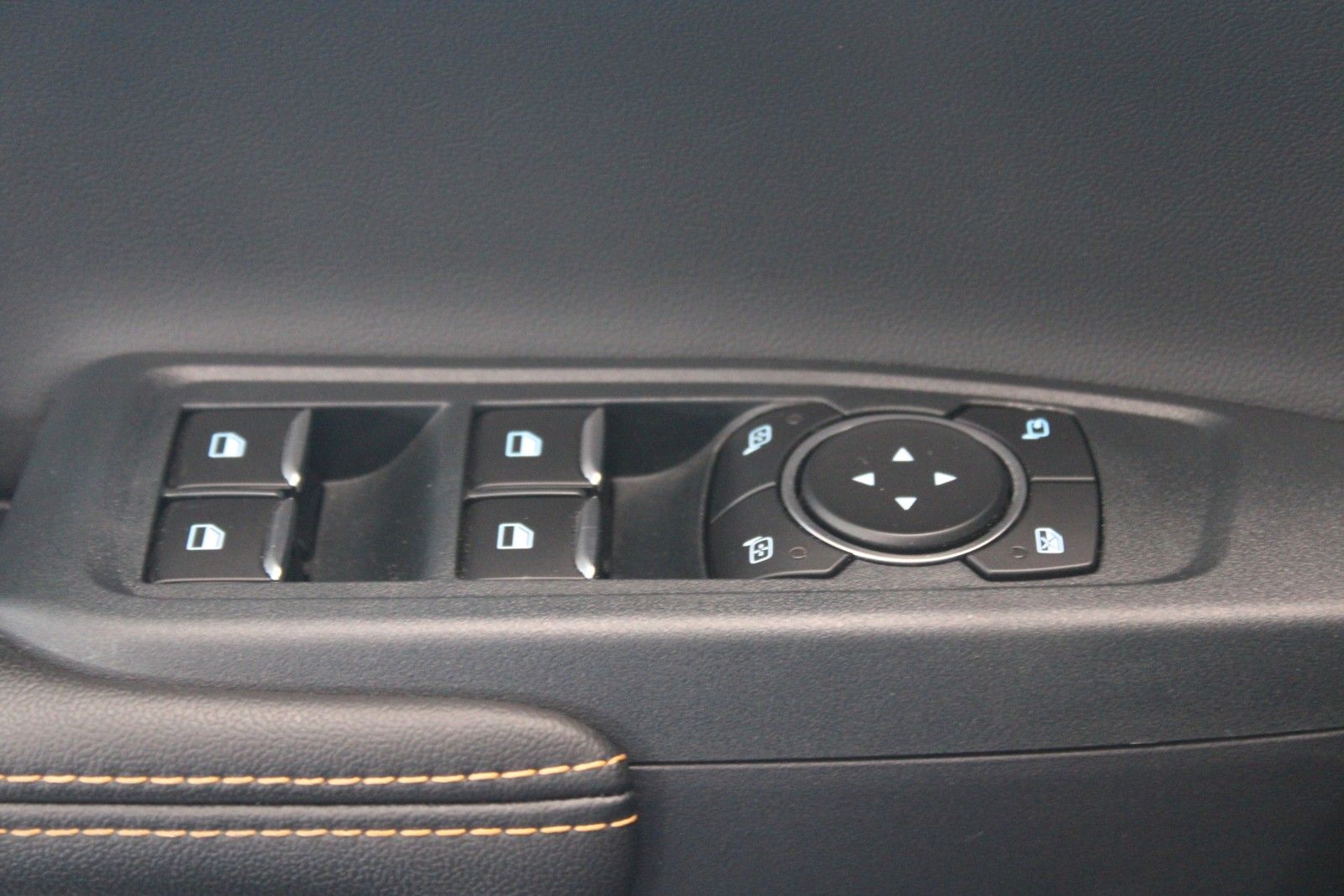Fahrzeugabbildung Ford Ranger Wildtrak Automatik AHK Leder ACC STDHZ