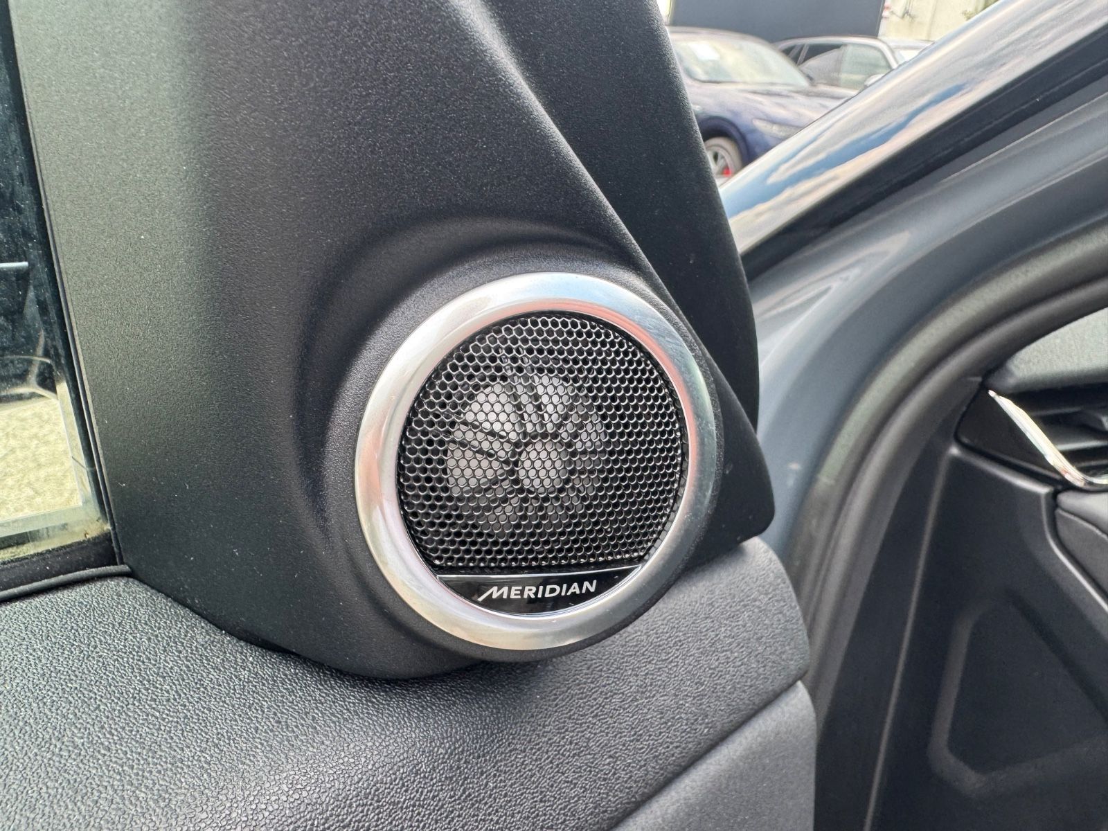 Fahrzeugabbildung Land Rover Range Rover Evoque R-Dynamic SE/Leder/PANO/LED