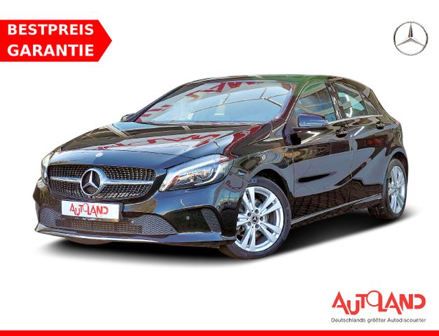 Mercedes-Benz A220 Urban 4Matic LED Panorama Tempomat Navi PDC