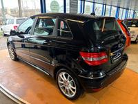Mercedes-Benz B 180 B /99TKM/SHZ/PDC/Navi