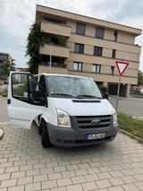Ford Transit - 9 Sitze- 6 Gänge- TÜV Neu