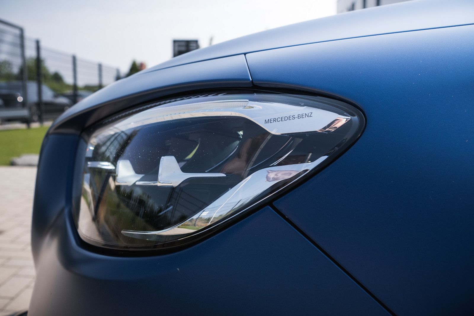 Fahrzeugabbildung Mercedes-Benz E 63 AMG S-Steuer -Dt.Auto-Keramik-Sonderfarbe