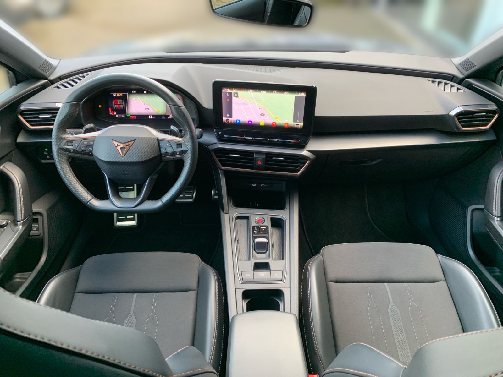 Fahrzeugabbildung CUPRA Leon Sportstourer 1.4 e-HYBRID OPF