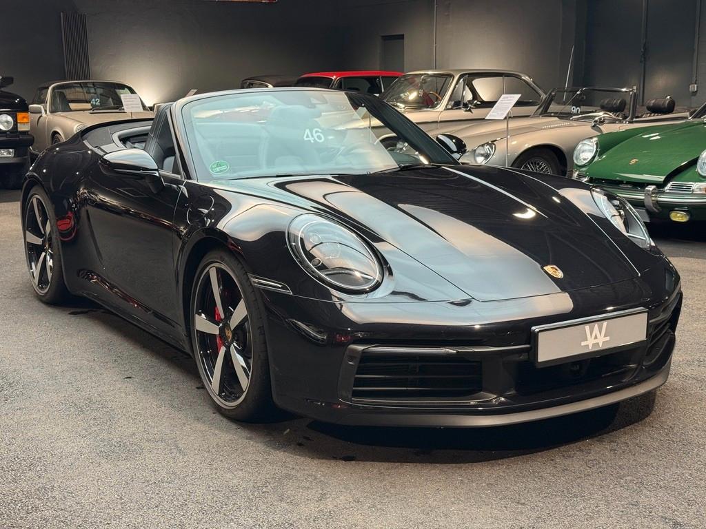Porsche 992 CARRERA 4S CABRIO/TOP GEPFLEGT/CHRONO