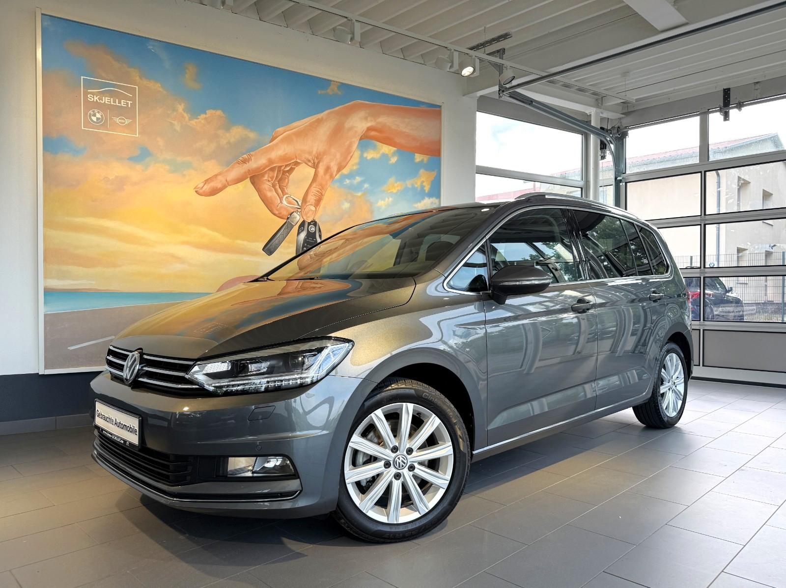 Volkswagen Touran Highline BMT DSG ACC+NAVI+SPUR+PDC+SITZHZ