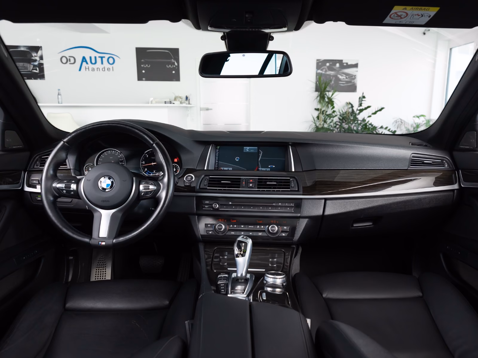 BMW 530d xDrive M-Sportpaket/HeadUp/Pano/H&K