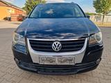 Volkswagen Touran Freestyle TÜV 7Sitzer Automatik - Volkswagen Touran mit Benzin-Antrieb: Limousine, Automatik