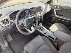 KIA XCeed 1.6 T-GDI Vision Klima-Navi-SHZG-LED