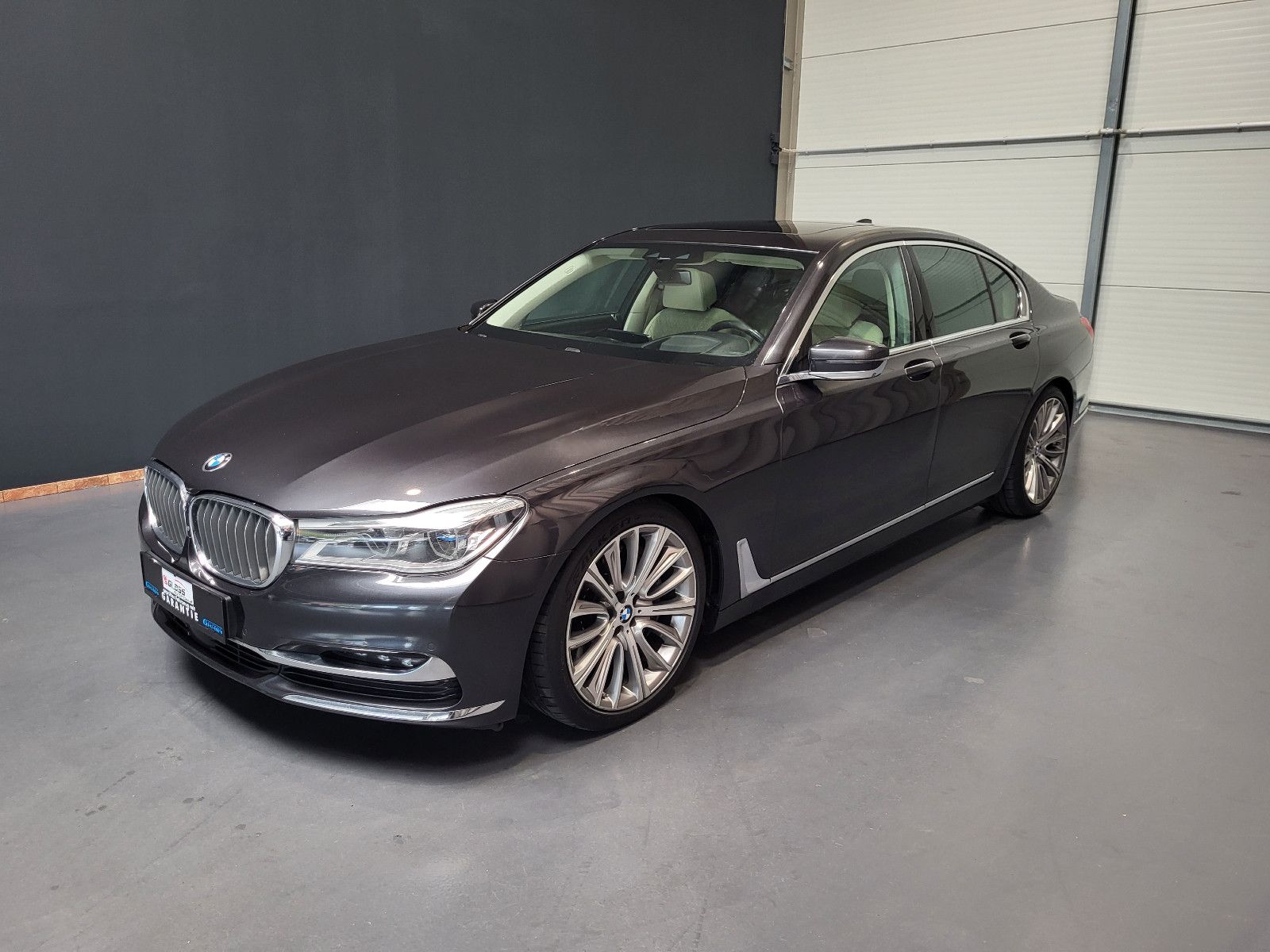 BMW BMW 750 i xDrive *TOP Ausstattung*