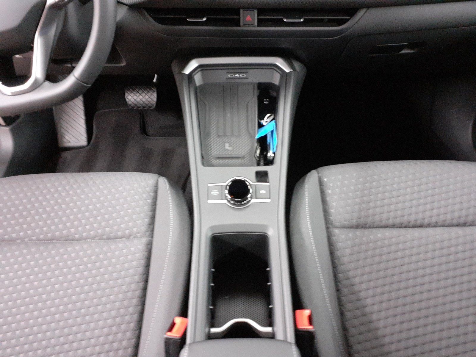 Volkswagen T-Roc - Bild 10