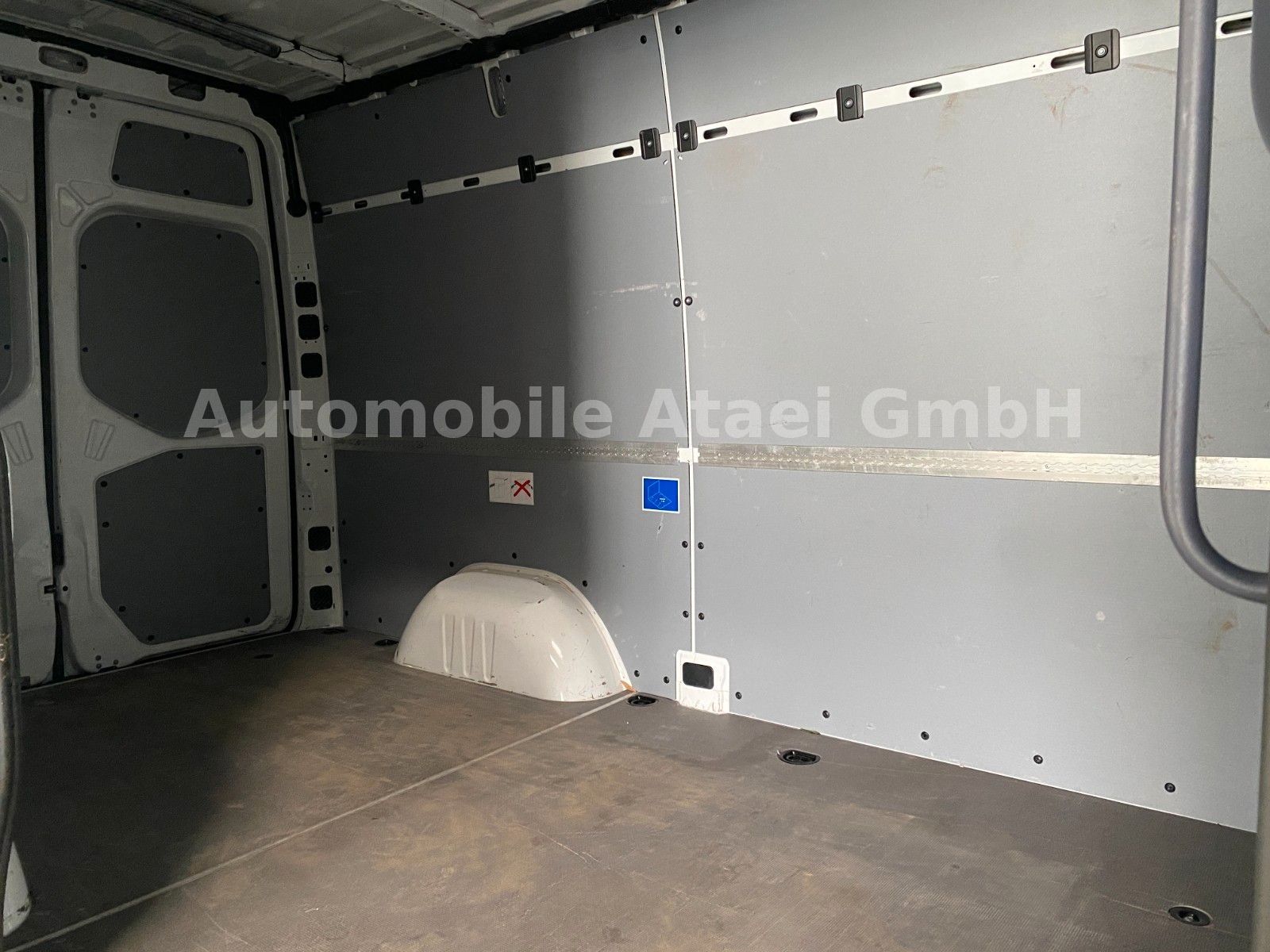 Fahrzeugabbildung Mercedes-Benz Sprinter 317 Automatik LED+KAMERA+NAVI (1264)