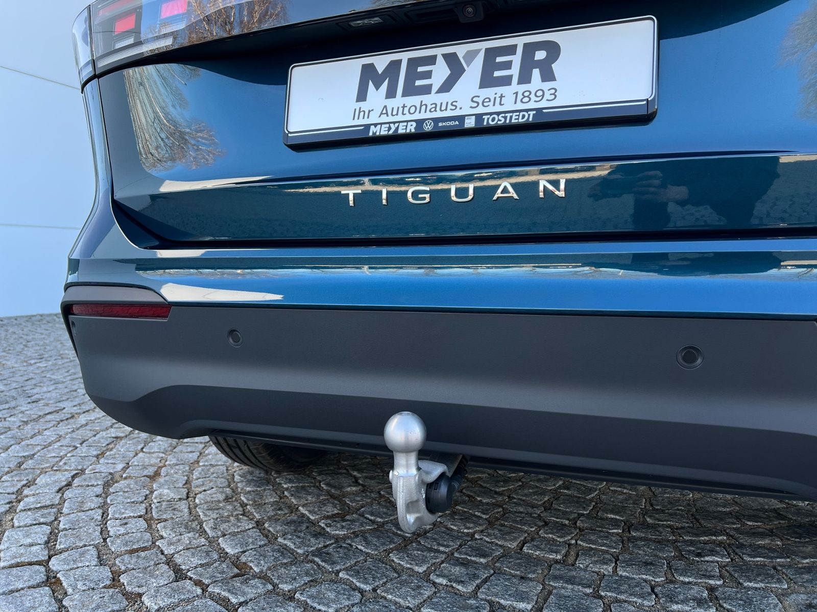 Fahrzeugabbildung Volkswagen Tiguan LIFE 1.5 eTSI DSG *AHK, LED Plus, Kamera,