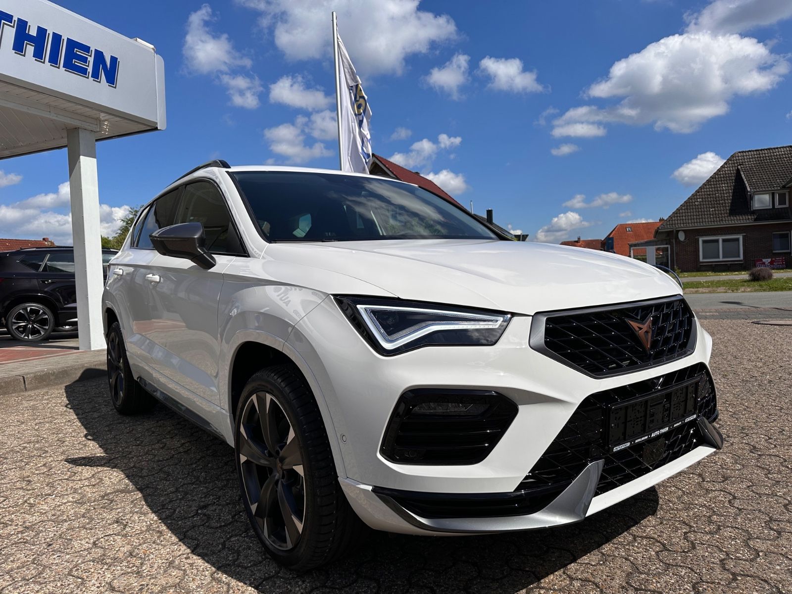 Fahrzeugabbildung CUPRA Ateca 1.5 TSI LED/Navi/APP/SHZG/LENKRADHZG/RFK