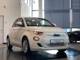 Fiat 500e SmartphoneInt. AmbienteB SpurhalteA. - weiße Fiat 500e