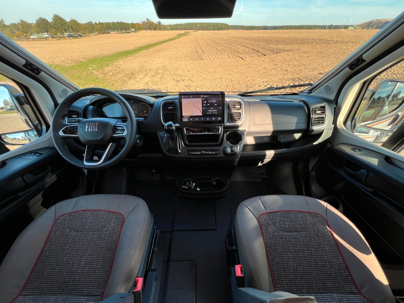 Fahrzeugabbildung Malibu Van Comfort Coupe 640 LE großer Kühlschrank