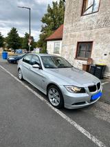 BMW Auto BMW 318i - BMW 318 aus 2005: 318i