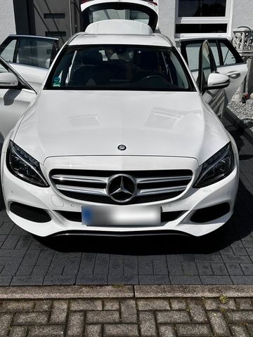MERCEDES-BENZ Mercedes Benz C180T Kombi 128Tkm Bj.2015