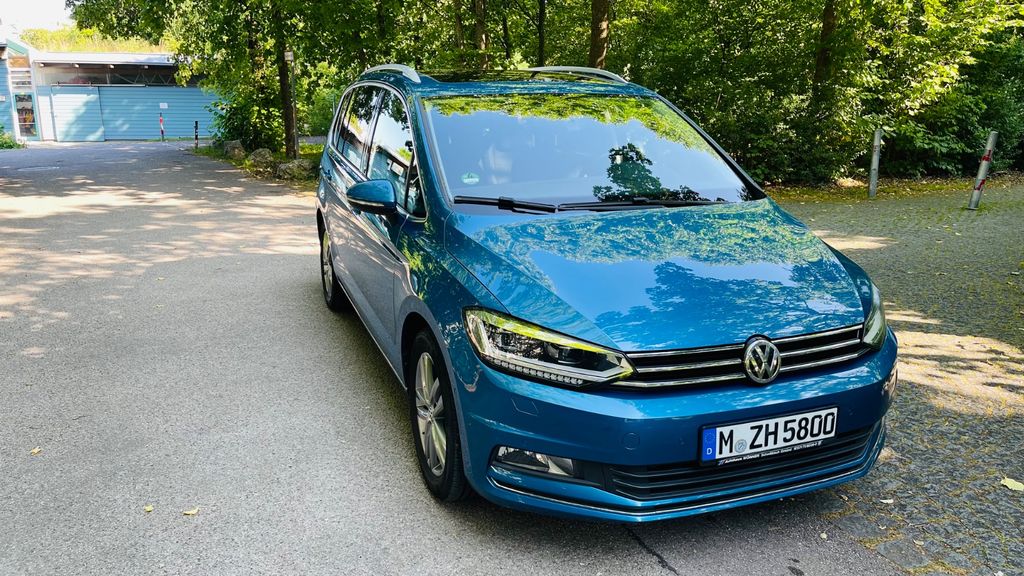 Image of Volkswagen Touran