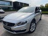 Volvo V60 Cross Country Momentum - Volvo V60 Gebrauchtwagen in Hamburg