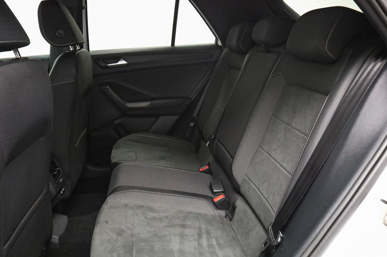 Volkswagen T-Roc - Bild 12