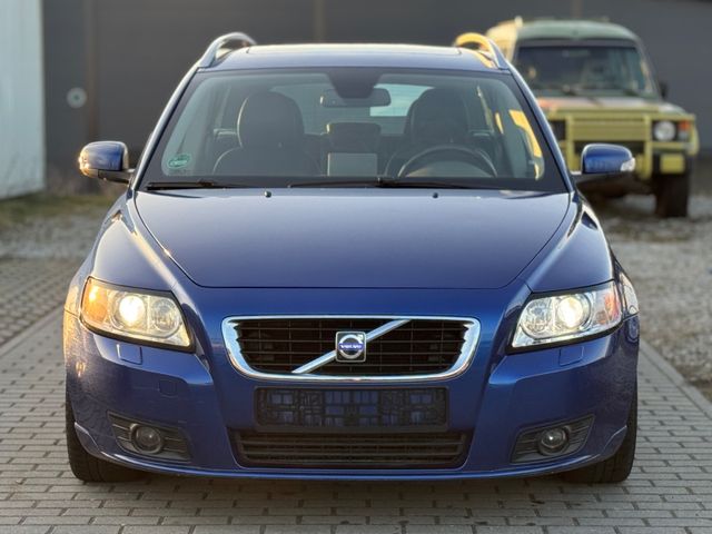 Volvo V50 2.4 Kombi D5 Summum 179PS Automatik