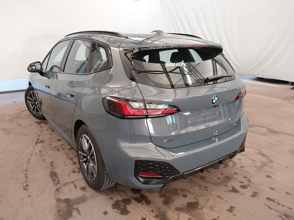 BMW 223 Active Tourer - Bild 3